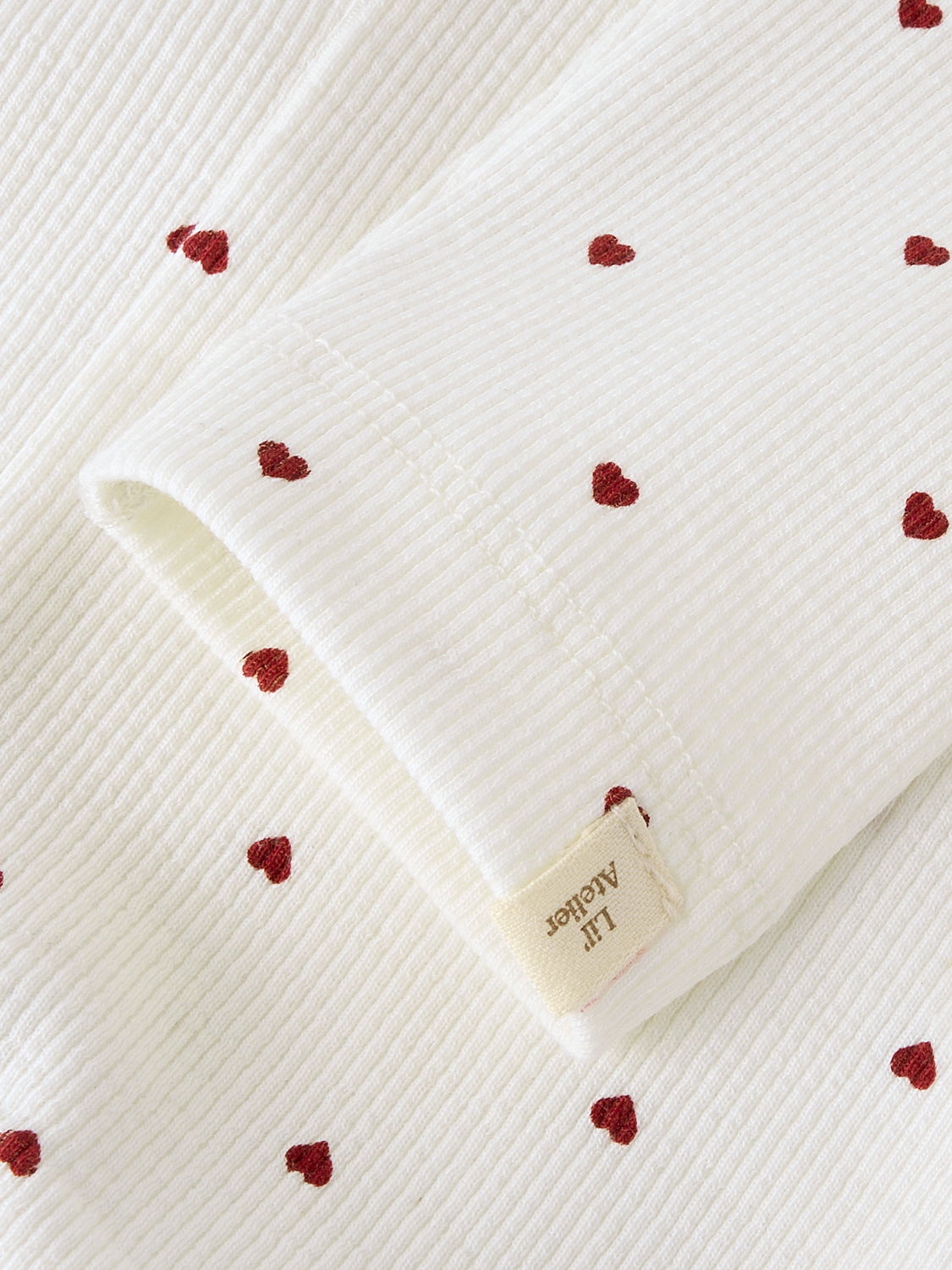 model_shot-front_full